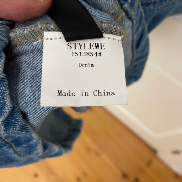 Chic Denim Bow-Tie Dress | Puff Sleeves | Button-Down | Cottagecore/Western - Picture 5 of 5